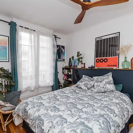 Comfy 31 M For 2 Well Decorated With Balcony Apartment