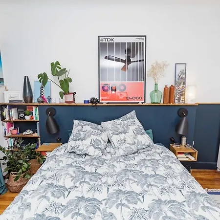 Apartment Comfy 31 M For 2 Well Decorated With Balcony *