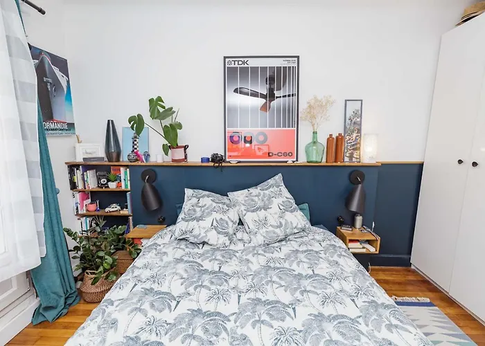 Comfy 31 M For 2 Well Decorated With Balcony
